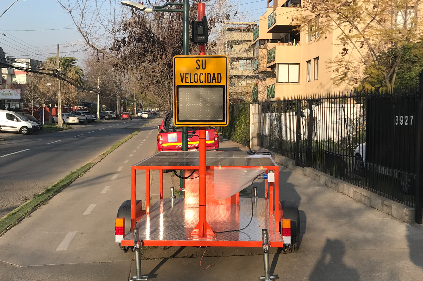 Radomiro Tomic: sistema móvil de control de velocidad para vías internas